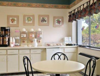 Hotel Super 8 Cleveland North Ridgeville Restaurante foto